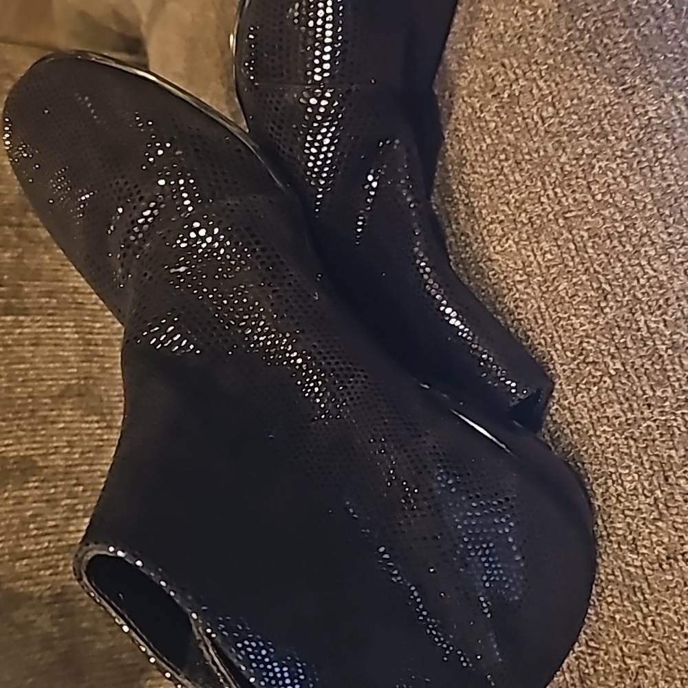 Vaneli sport ankle boot